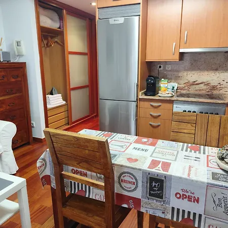 Estudio Centrico, A Pocos Metros Plaza De Espana. * Vigo